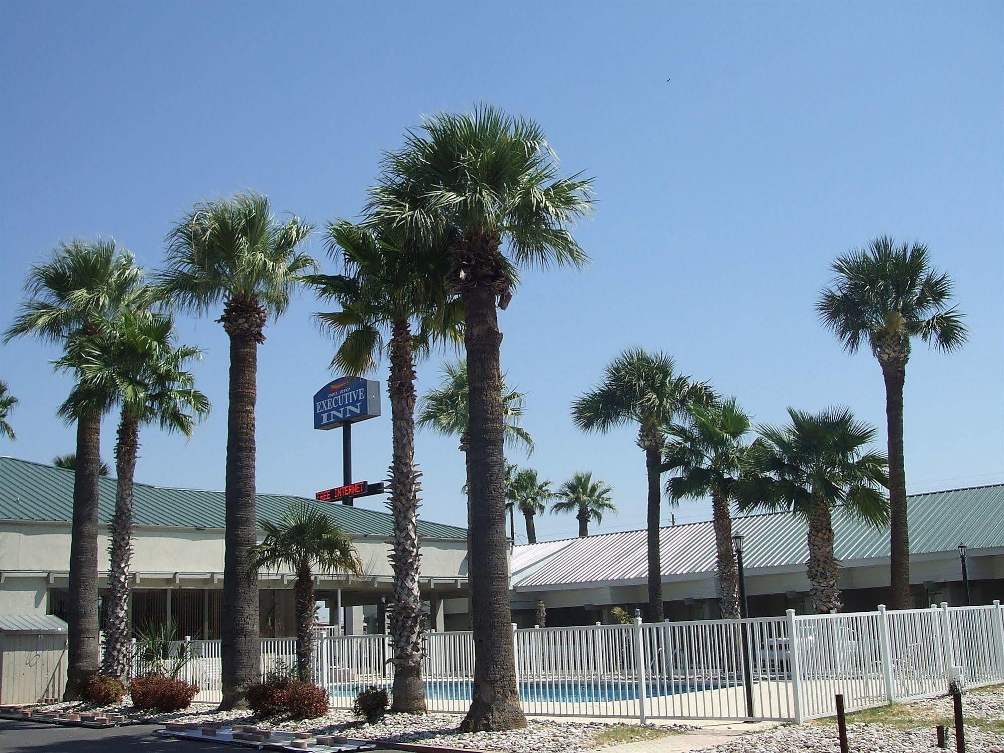 Del Rio Executive Inn Exterior foto